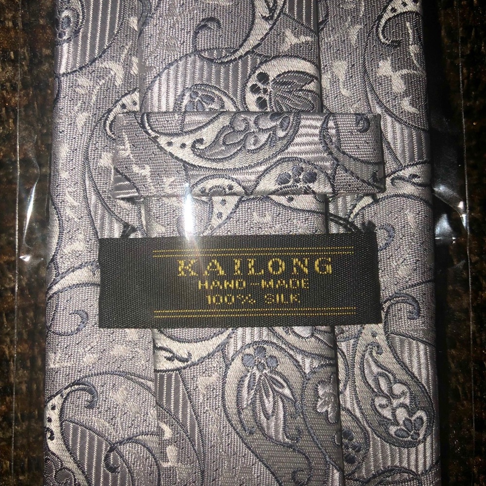 Men’s tie
